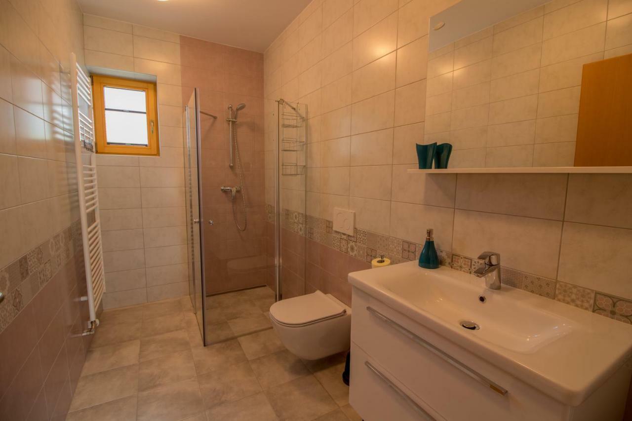 בוהין Apartments & Rooms Pr' Skalovc מראה חיצוני תמונה