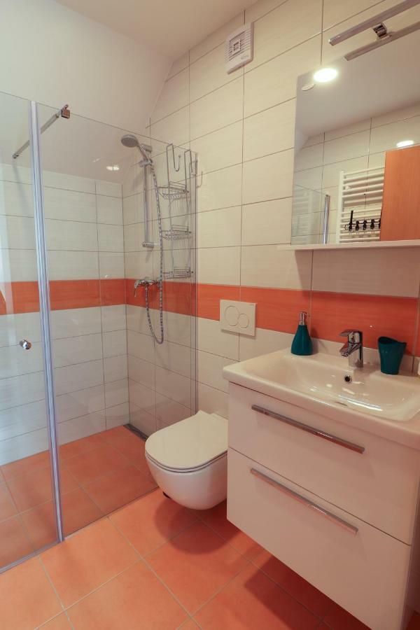 בוהין Apartments & Rooms Pr' Skalovc מראה חיצוני תמונה